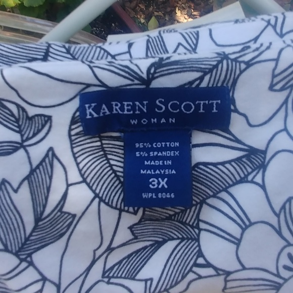 New white with black print tank - Picture 2 of 3